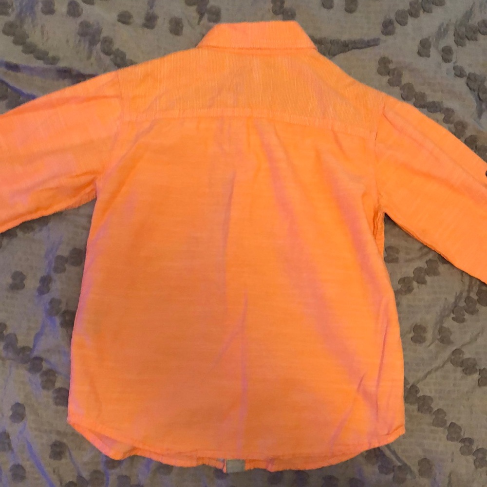 Button up - Picture 2 of 2